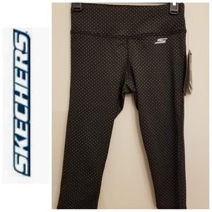 *NWT* Sketchers Performance Capris